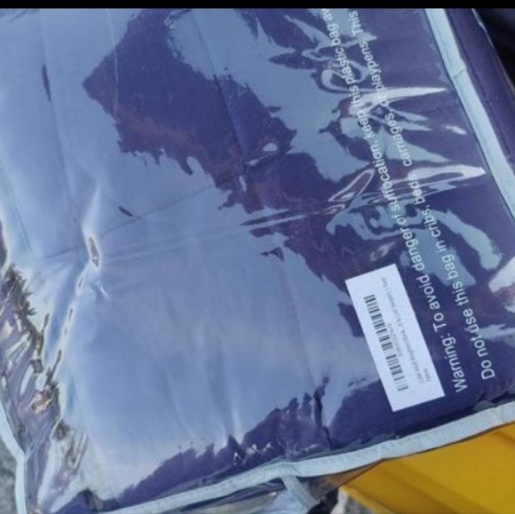 Weighted Blanket (Luna brand 10-15lbs) - Picture 2 of 2